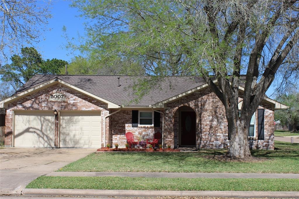 Homebuyers guided by Southern Integrity Realty in Bay City, TX